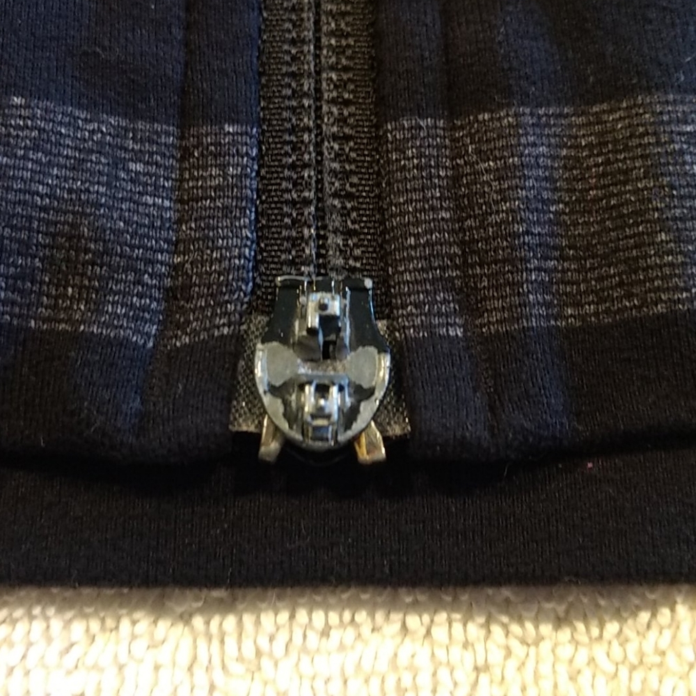 Lululemon Stride Jacket - Picture 12 of 12